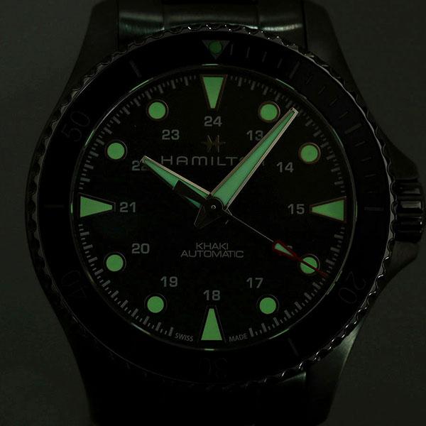 ハミルトン カーキ ネイビー スキューバ オート 43mm 自動巻き 腕時計 H82515130 HAMILTON ブラックの画像