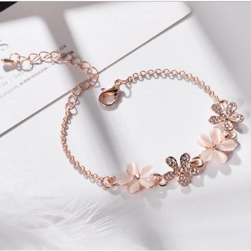 アクセサリー プレゼント 誕生日 女性 ブレスレット 花モチーフ ラインストーン シルバー ピンクゴールド お手頃 Acc001 Natural Basis 通販 Yahoo ショッピング