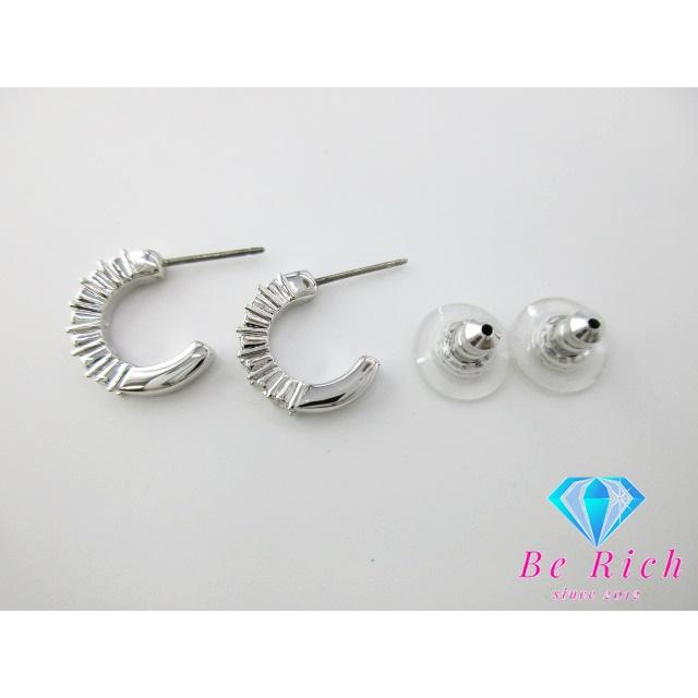 SWAROVSKI（スワロフスキー） デザイン スタッド ピアス クリア 