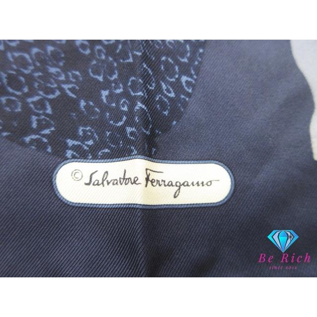 FERRAGAMO（フェラガモ） Salvatore Ferragamo 蝶柄 バタフライ