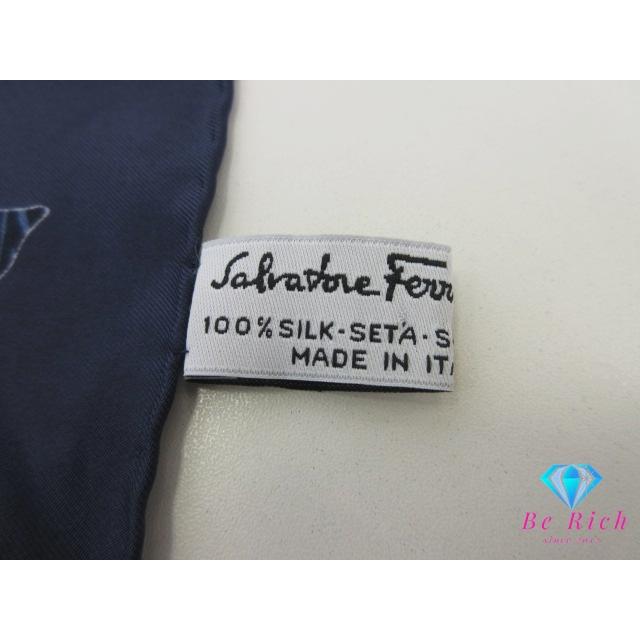 FERRAGAMO（フェラガモ） Salvatore Ferragamo 蝶柄 バタフライ