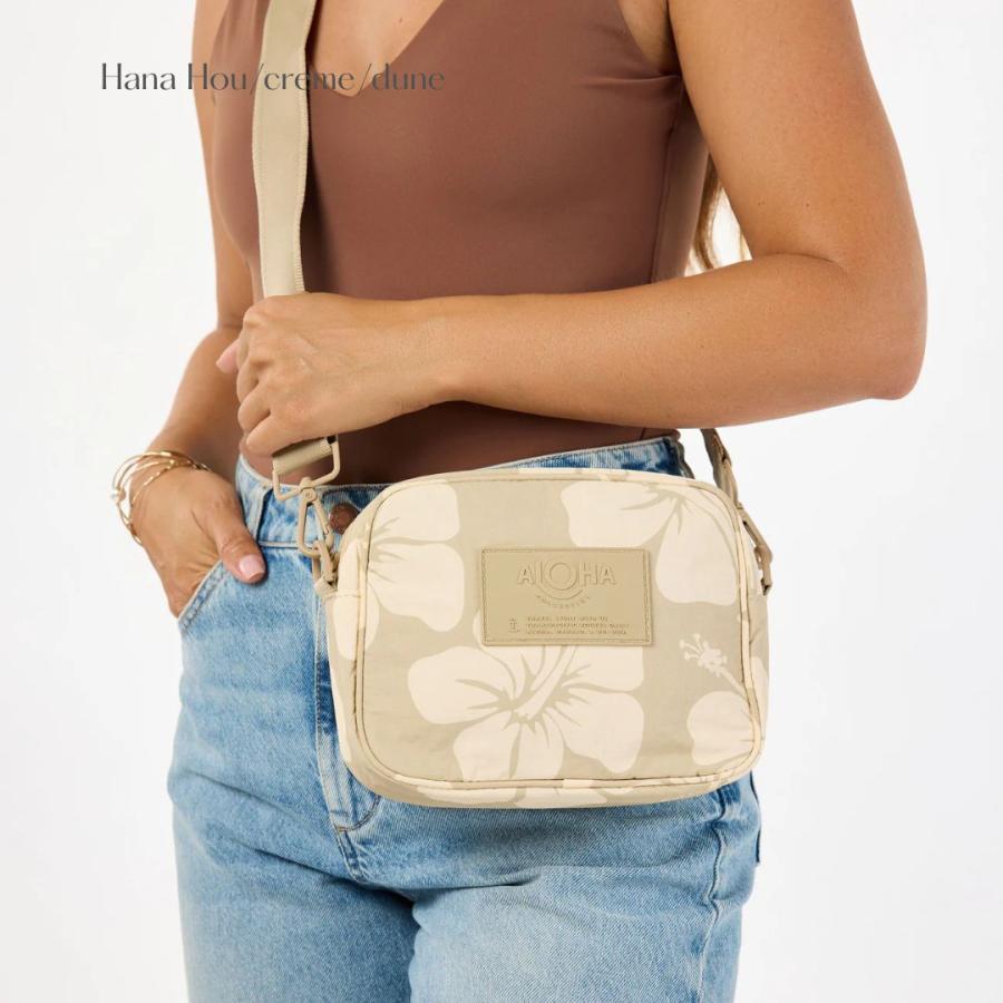 【新品・未使用】ALOHA COLLECTION ハイビスカス柄 ベージュ ALOHA COLLECTION（アロハコレクション） 斜めがけショルダー