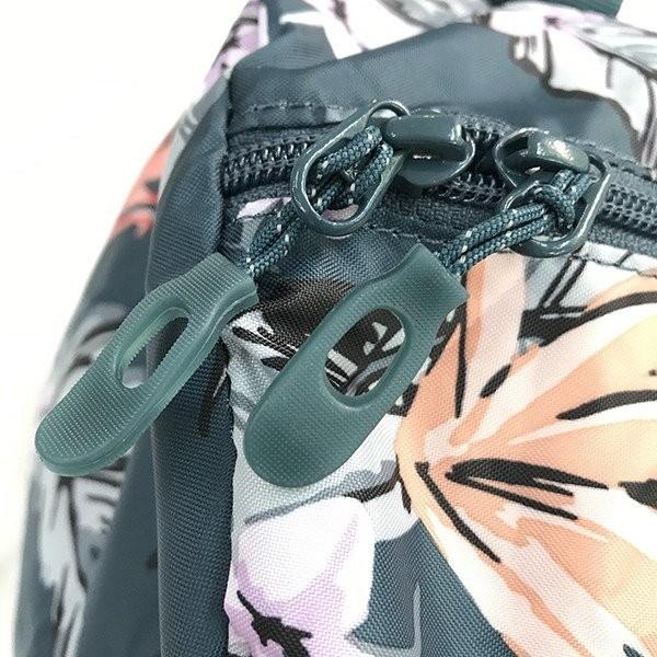 【美品】DAKINE カモフラージュ キャリーバッグ　ダッフルバッグ DAKINE ダカイン ダッフルバッグ レディース ボストンバッグ