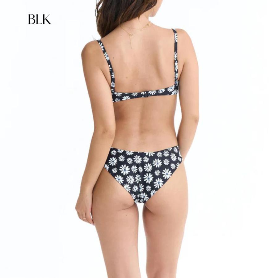 ROXY（ロキシー） 4点セット ラッシュTシャツ ボードショーツ付き