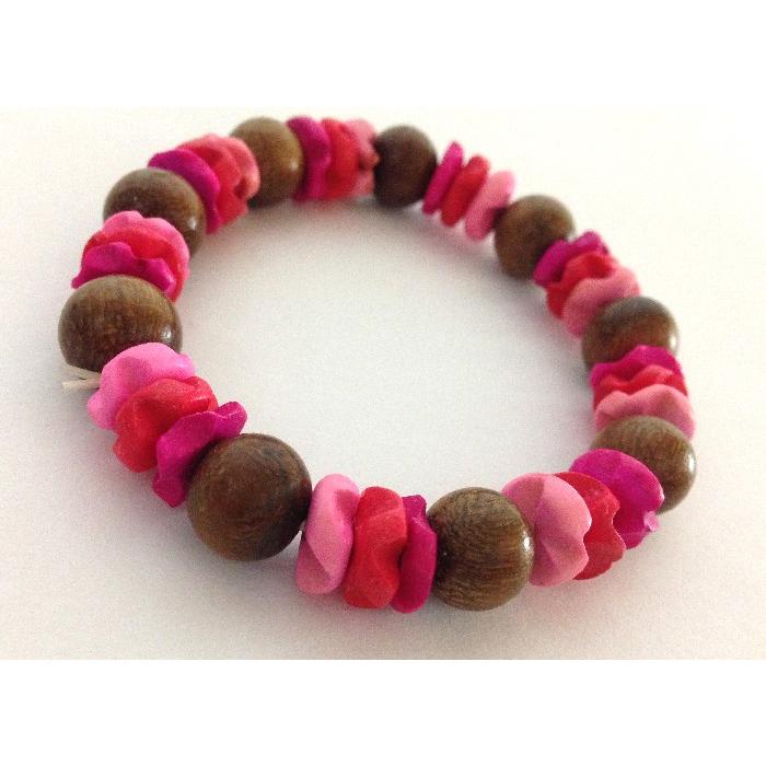 沖縄色鮮やかwoodブレスレット 木のブレス 赤とピンクパーツ 沖縄