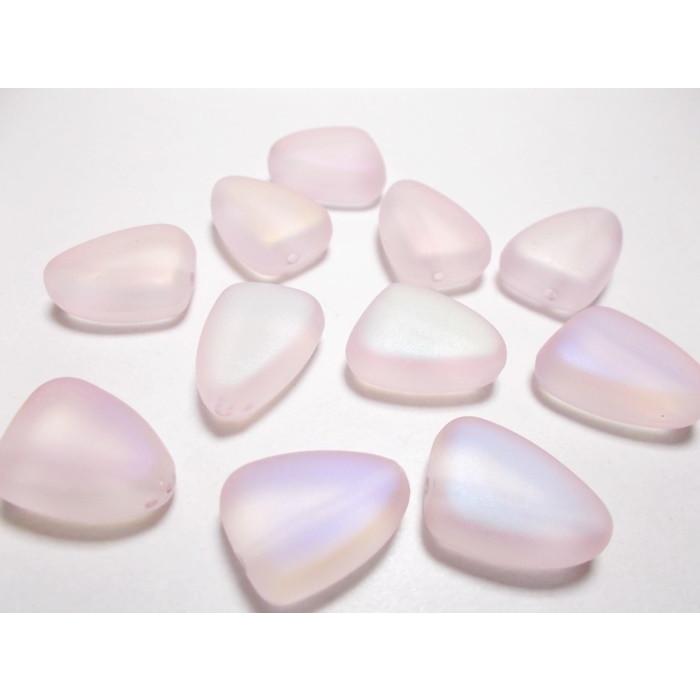 オーロラビーズ（フロスト）トライアングル１４Ｘ１８ＭＭ（11ケ） |  | 02