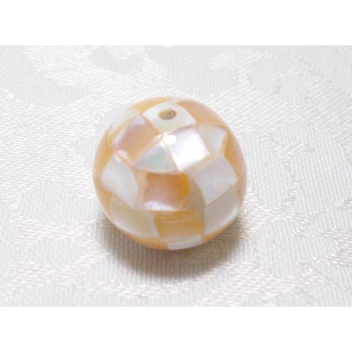 モザイクシェルNEWカラー１４ＭＭ（通し穴）１ケ |  | 03