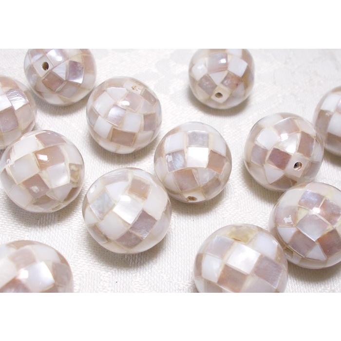 モザイクシェルNEWカラー１４ＭＭ（通し穴）１ケ |  | 09