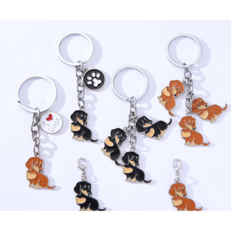 ダックス型のキーホルダ ブラタン チョコタン 肉球 3連 エナメル 輸入