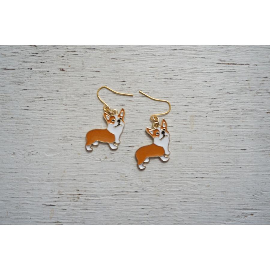 コーギー（ホワイト＆レッド、トライカラー）のピアス かわいい
