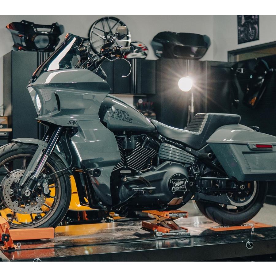 Harley Davidson（ハーレー・ダビッドソン） ADVAN BLACK・M8