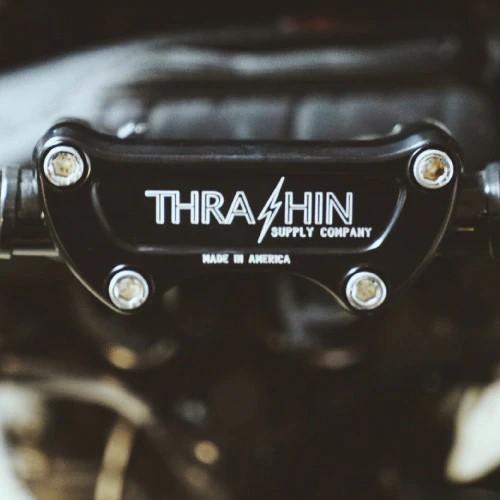 Harley Davidson THRASHIN SUPPLY・ハンドルバークランプ BLCC