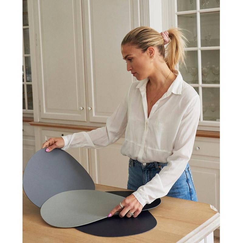 リサイクルレザー ランチョンマット 41×33.5cm aida アイーダ RAW 北欧