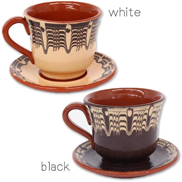 ブルガリア陶器　トロヤン焼　青釉内花柄　壁掛けデザイン　大皿　アンティーク ブルガリア陶器 トロヤン焼 青釉内花柄 壁掛けデザイン 大皿 アンティーク