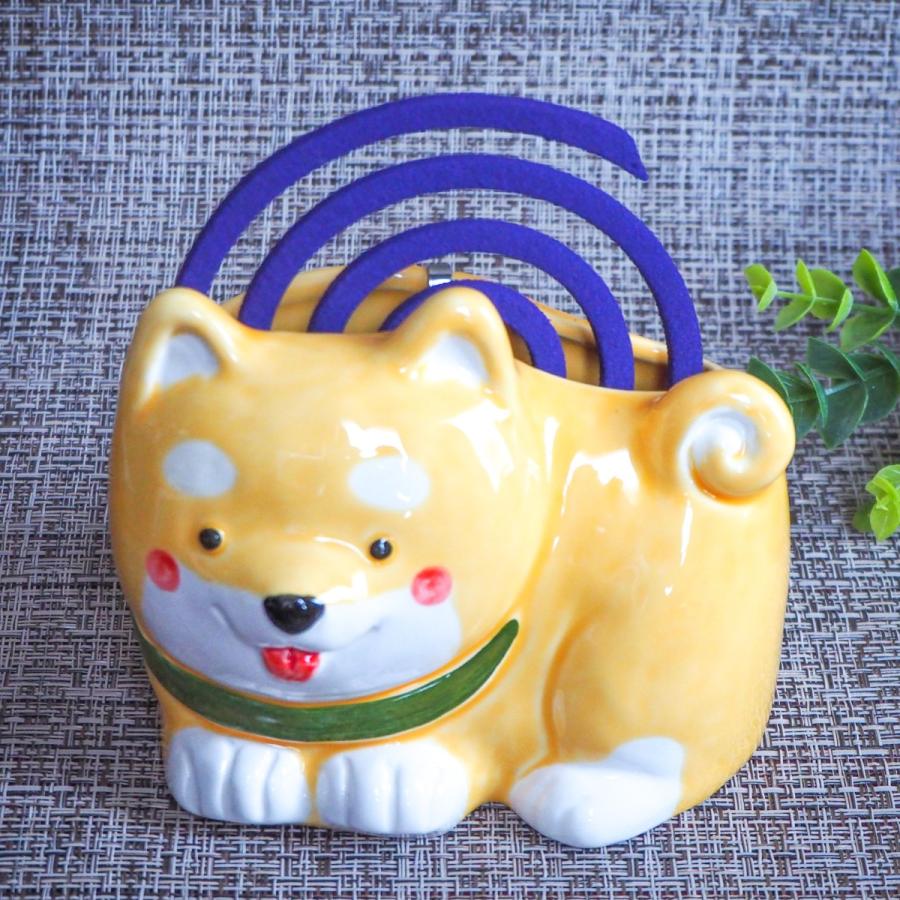 日本製 柴犬の蚊取り線香鉢 蚊取り線香ホルダー 蚊取り線香立て 蚊取り線香ケース おしゃれ オブジェ 置物 陶器 犬グッズ いぬ 春夏 Nek029 Yolande 通販 Yahoo ショッピング