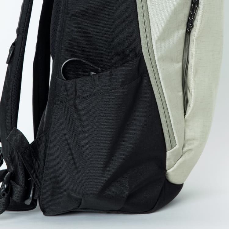 Karrimor カリマー ハイランズ 32 Ltd.23 バックパック ベージュ Karrimor カリマー ハイランズ 32 Ltd.23 バックパック ベージュ
