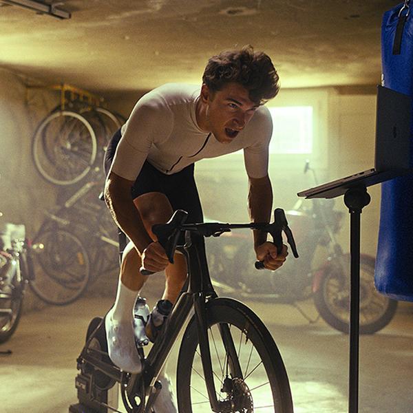 エリート AVANTI with Zwift Cog and Click 自転車 サイクルトレーナー