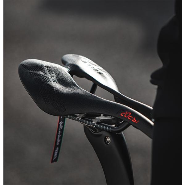 Selle SMP サドル 自転車 SELLE F20Cs.i. ブラック 穴あきサドル Selle SMP サドル 自転車 SELLE F20Cs.i. ブラック 穴あきサドル