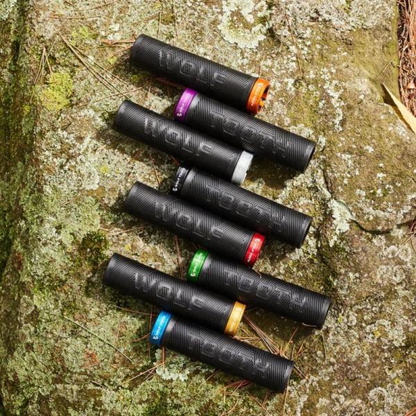 オールドグリップ『イーグルクロウ』 ウルフトゥース グリップEcho Lock-On Grip Black 自転車 グリップ