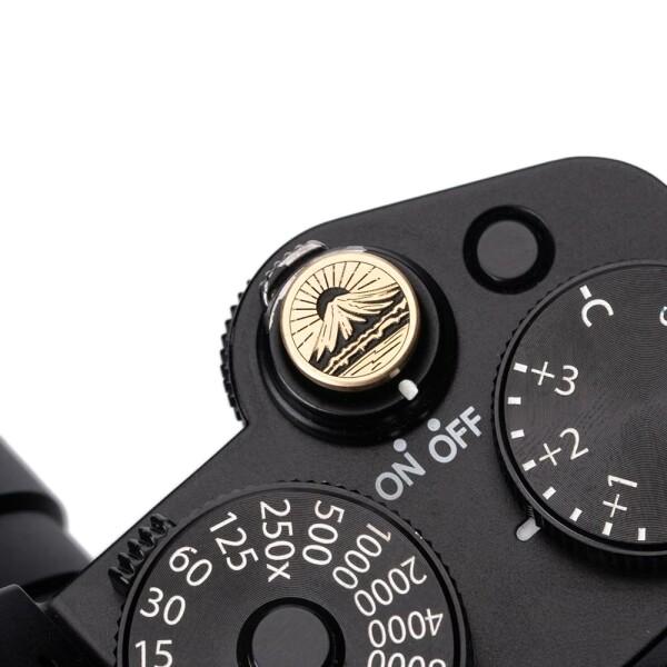 【良品】Fujifilm x-pro2 本体+充電器 シャッター枚数 3,365 良品】Fujifilm x-pro2 本体+充電器 シャッター枚数 3,365 良品