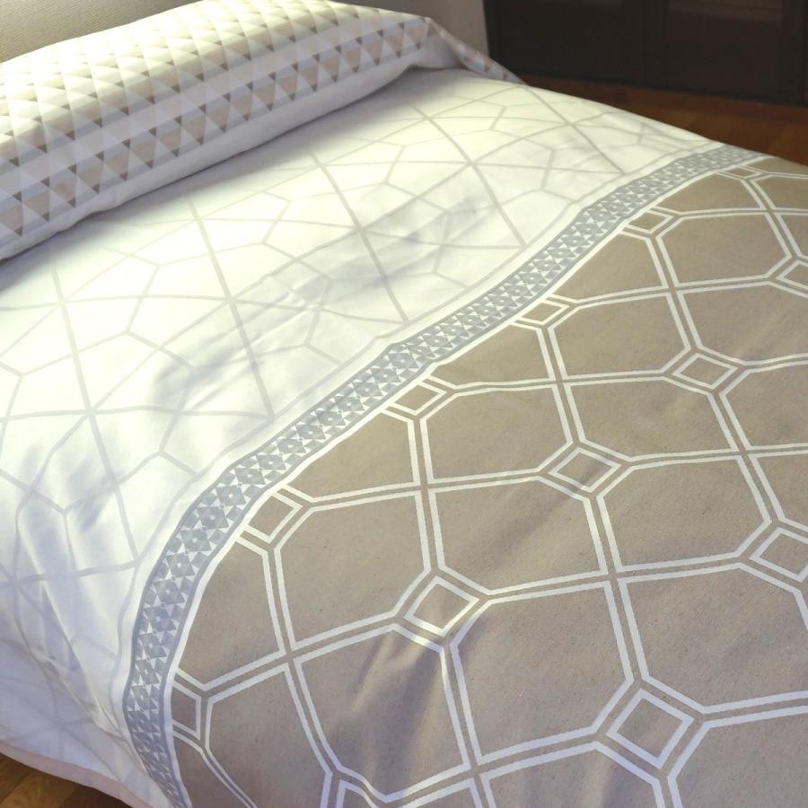 ベッドスプレッド カレン ベージュ クイーン 250×270cm 2.0kg/スペイン製/日本仕様/ジャガード織/280ｃｍ超広幅デザイン生地 ベッドカバーの画像