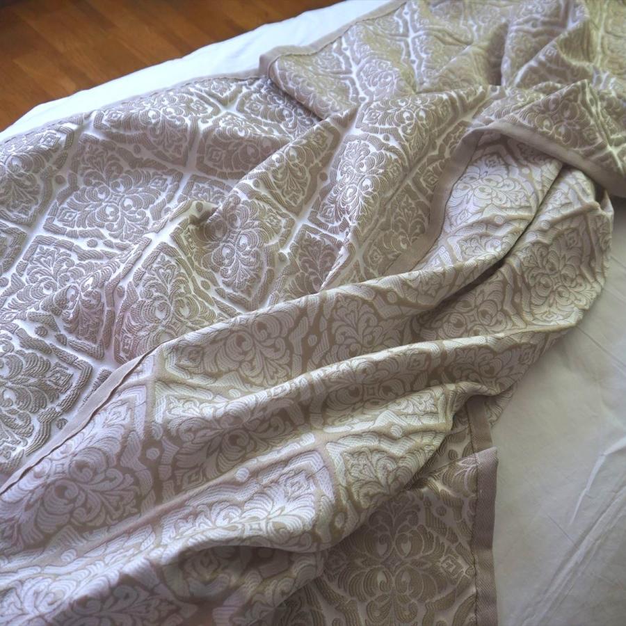 ベッドスプレッド ギア ゴールド セミダブル 200×270cm 1.3kg/スペイン製/日本仕様/ジャガード織/280ｃｍ超広幅デザイン生地 ベッドカバーの画像