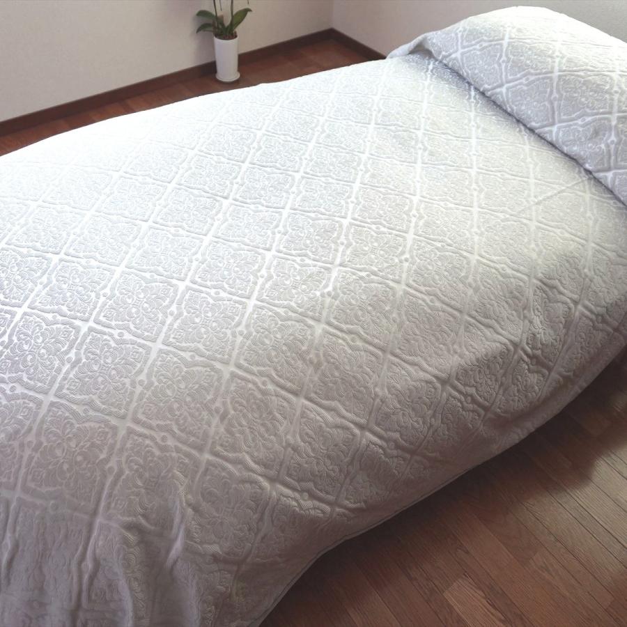 ベッドスプレッド ギア シルバー ダブル 230×270cm 1.4kg/スペイン製/日本仕様/ジャガード織/280ｃｍ超広幅デザイン生地 ベッドカバーの画像