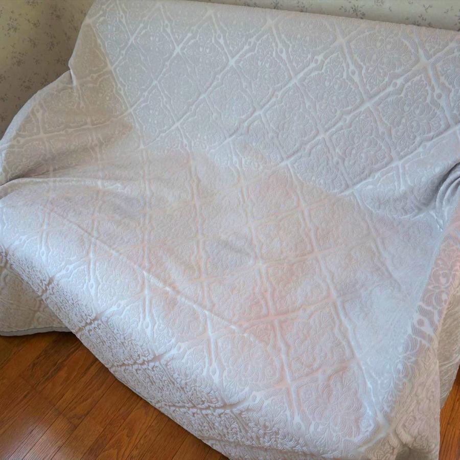 ベッドスプレッド ギア シルバー クイーン 250×270cm 1.6kg/スペイン製/日本仕様/ジャガード織/1.6kg/280ｃｍ超広幅デザイン生地 ベッドカバーの画像