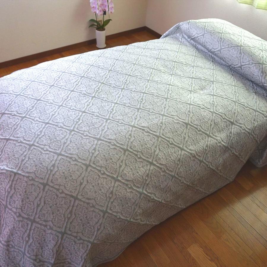 ベッドスプレッド ギア ミント クイーン 250×270cm 1.6kg/スペイン製/日本仕様/ジャガード織/280ｃｍ超広幅デザイン生地 ベッドカバーの画像