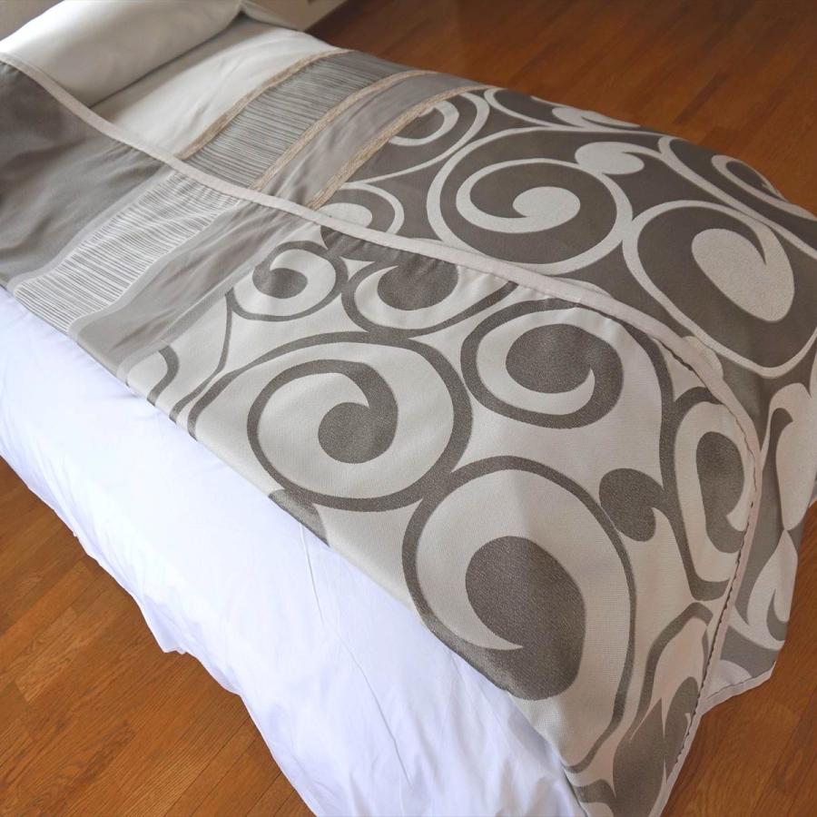 ベッドスプレッド ポルパノ ダブル 230×270cm 1.3kg/スペイン製/日本仕様/ジャガード織/280ｃｍ超広幅デザイン生地 ベッドカバーの画像