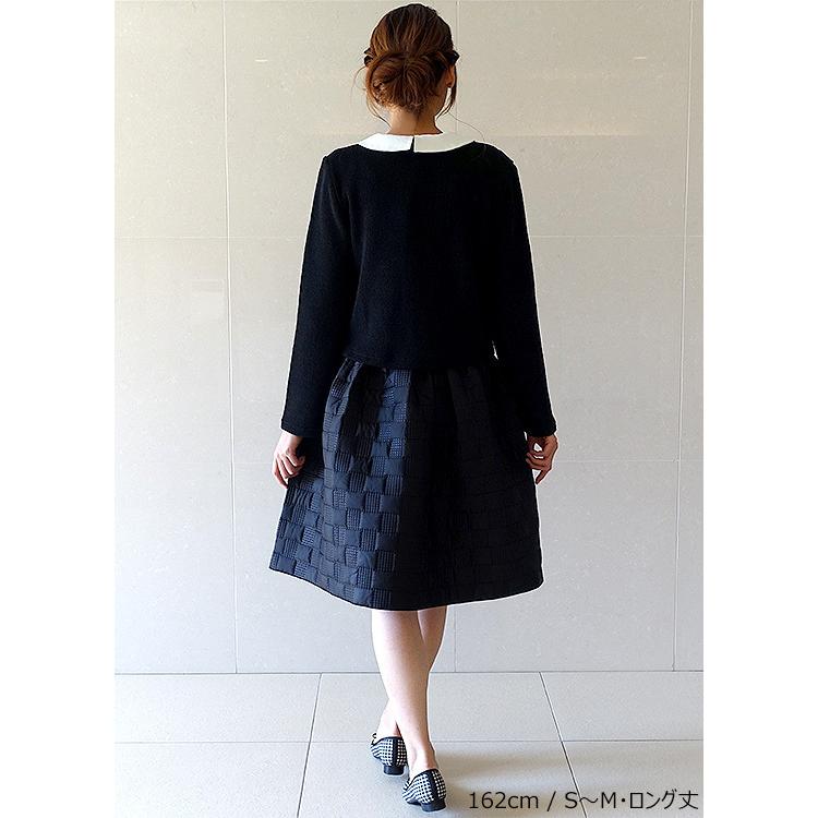 VIVIENNE TAM 黒 刺繍 フレアスカート ひざ丈 ヴィヴィアンタムVIVIENNE TAM フラワー刺繍パワーネット切替