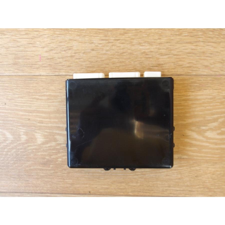 H19 クラウンマジェスタ UZS186 BCMコンピューター/ボディコントロールモジュール |  | 02