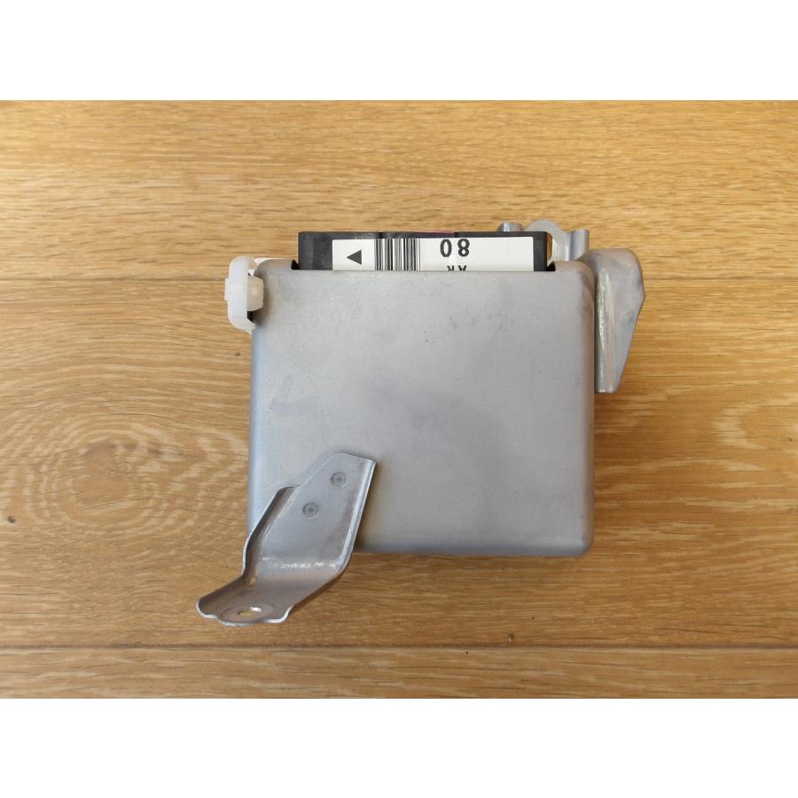 H19 クラウンマジェスタ UZS186 サスペンションコンピューター |  | 02