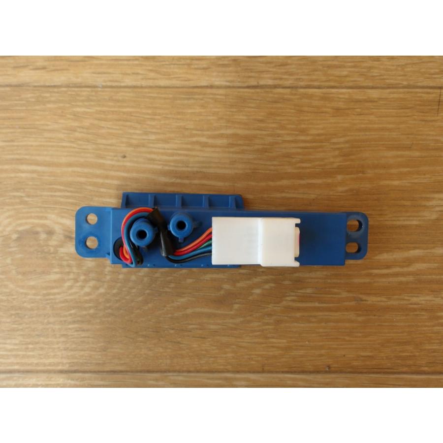 H19 クラウンマジェスタ UZS186 イオンジェネレーター/コンピューター |  | 03