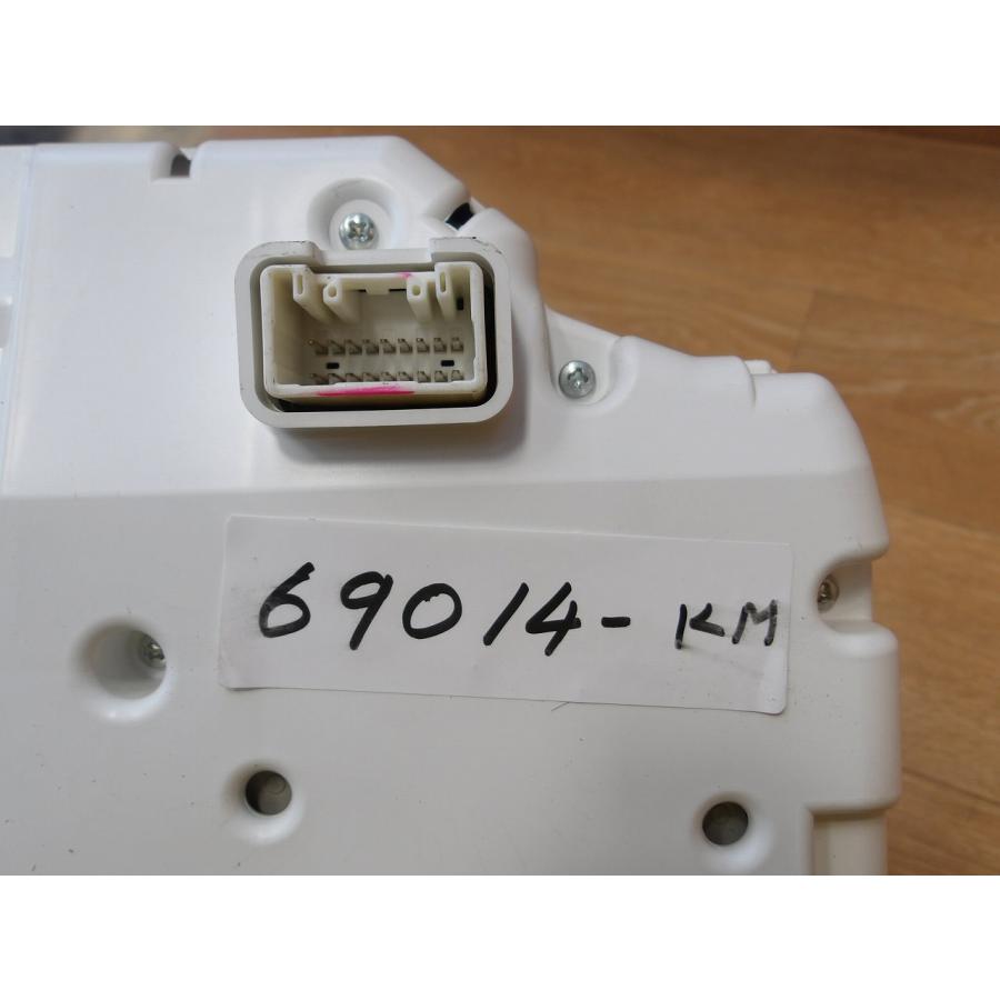 H19 クラウンマジェスタ UZS186 スピードメーター |  | 02