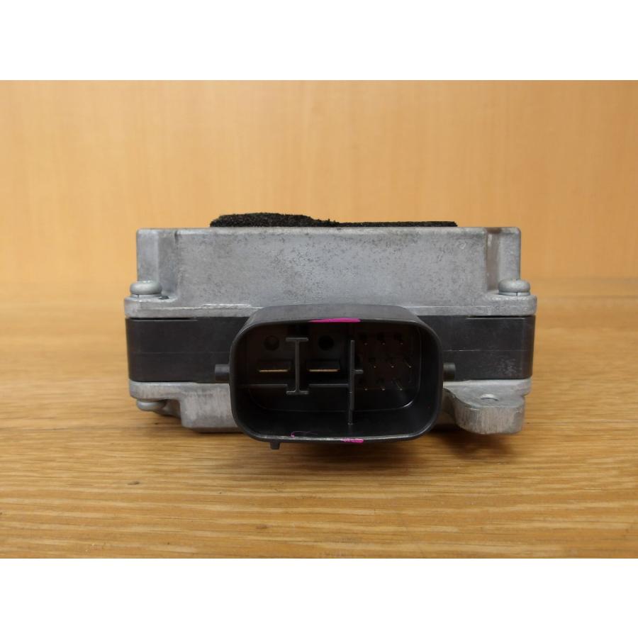 H19 クラウンマジェスタ UZS186 パワステコンピューター/PSコンピューター/パワステコントロールユニット |  | 03