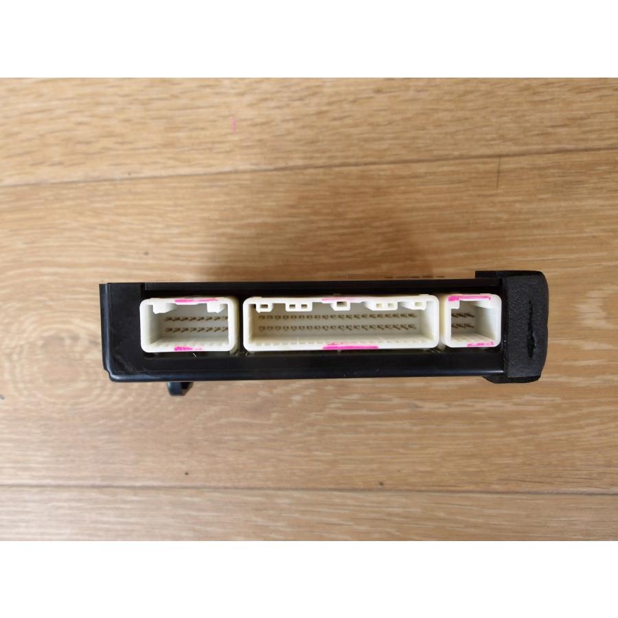 H19 クラウンマジェスタ UZS186 エアコンアンプ/ACアンプ/A/Cアンプリファイア |  | 02