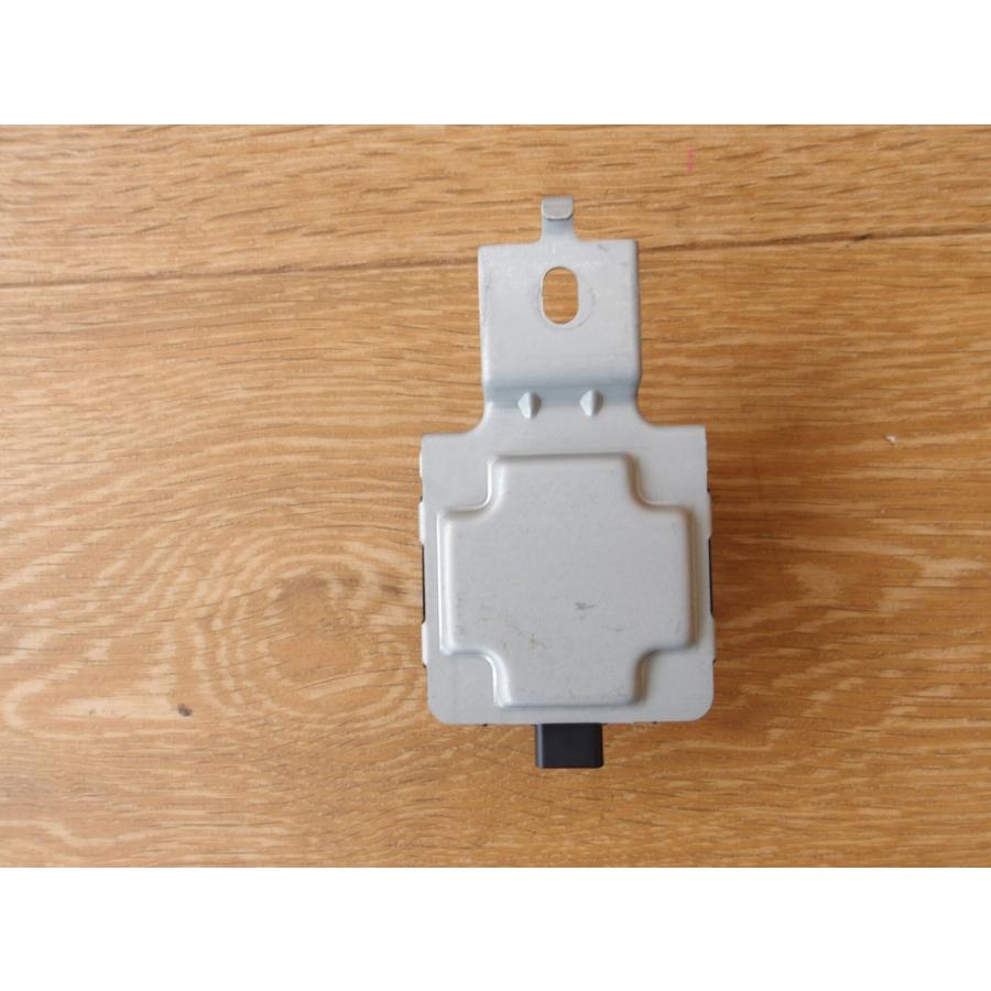 H26 アクセラ BM5FS キーレスレシーバー/コンピューター |  | 02