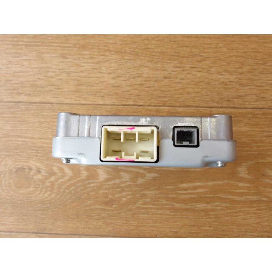 H29 オデッセイ RC1 ボルテージスタビライザー/コンピューター |  | 03