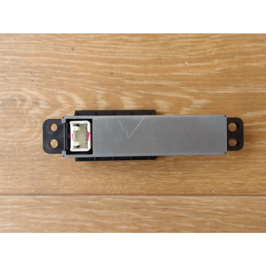 H29 オデッセイ RC1 イオンジェネレーター |  | 01