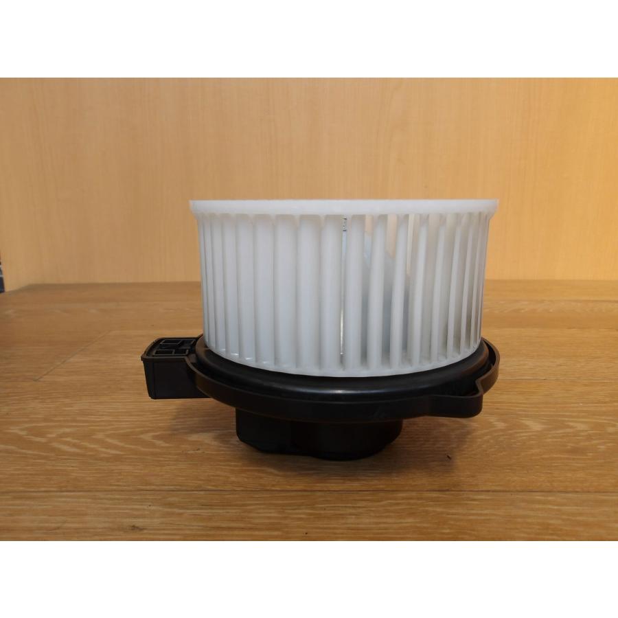 H27 アテンザ GJ2FP ヒーターモーター/ブロアファン |  | 02