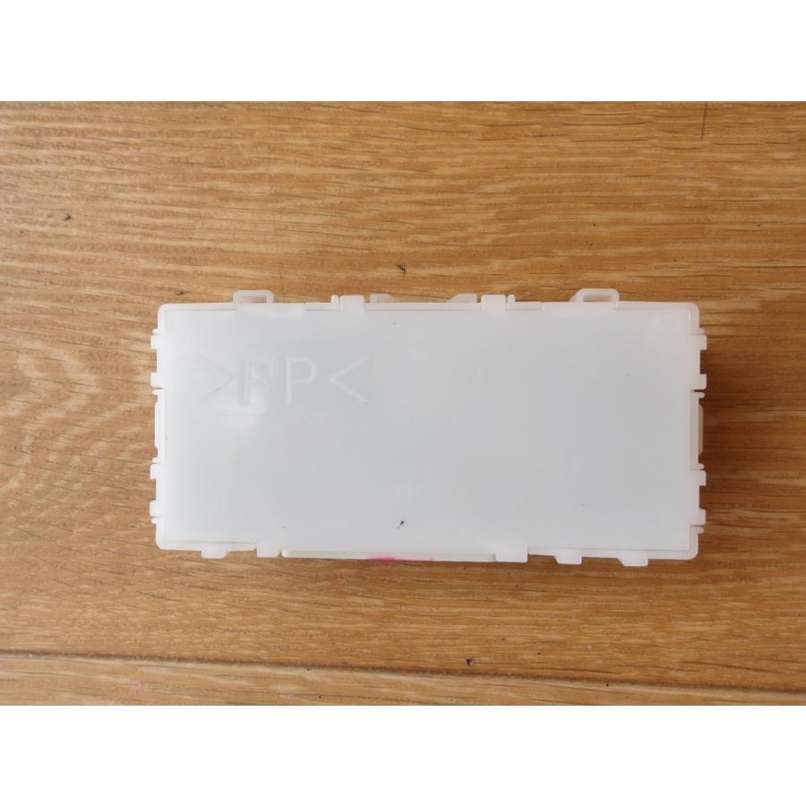 H27 スカイライン HV37 コンピューター |  | 02