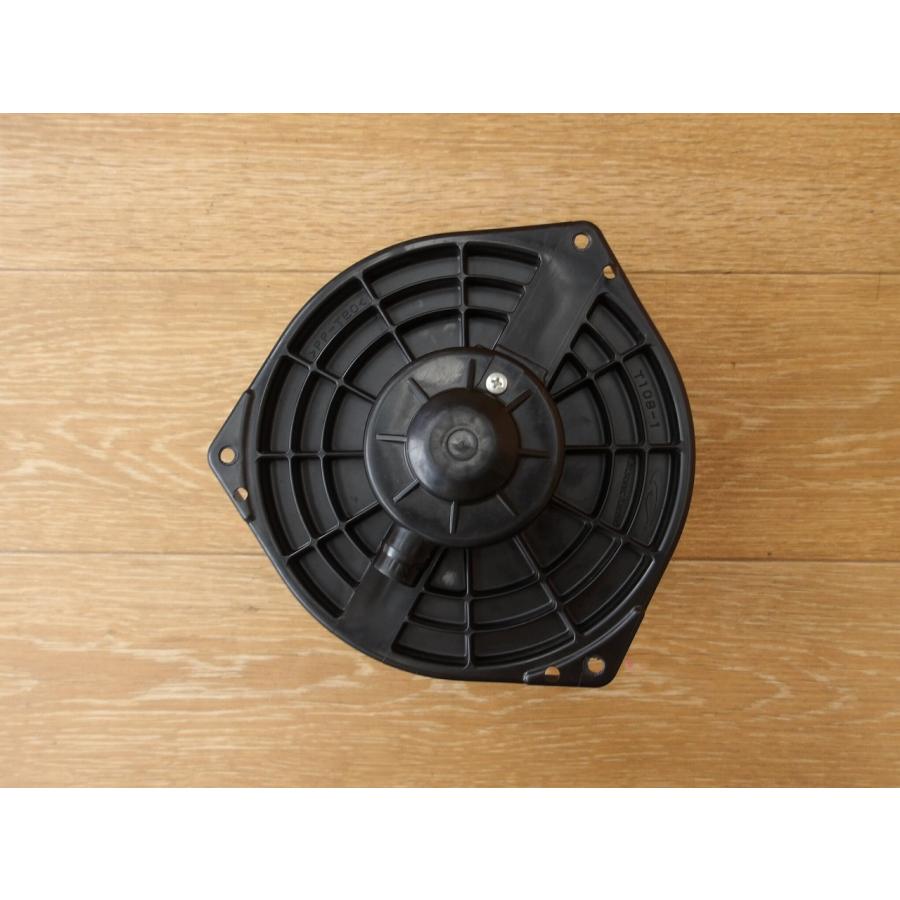 H21 ステップワゴンスパーダ RK5 ヒーターモーター/ブロアファン |  | 03