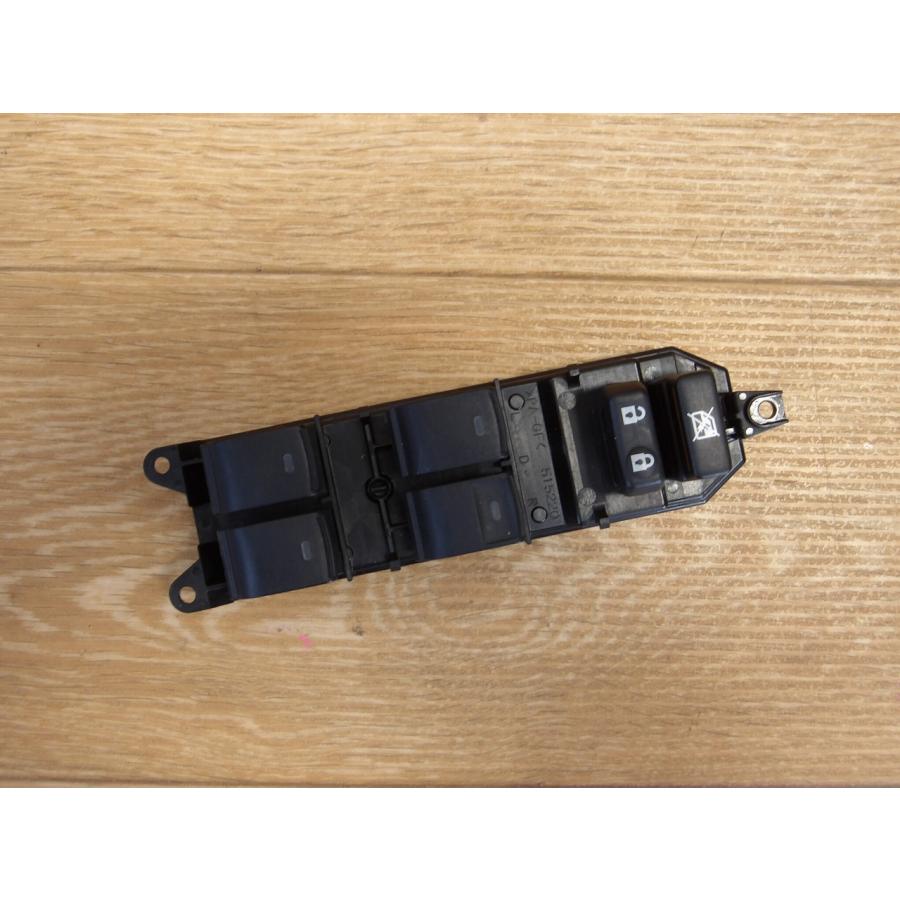 H21 プリウス ZVW30 パワーウインドウスイッチ/PWスイッチ |  | 01