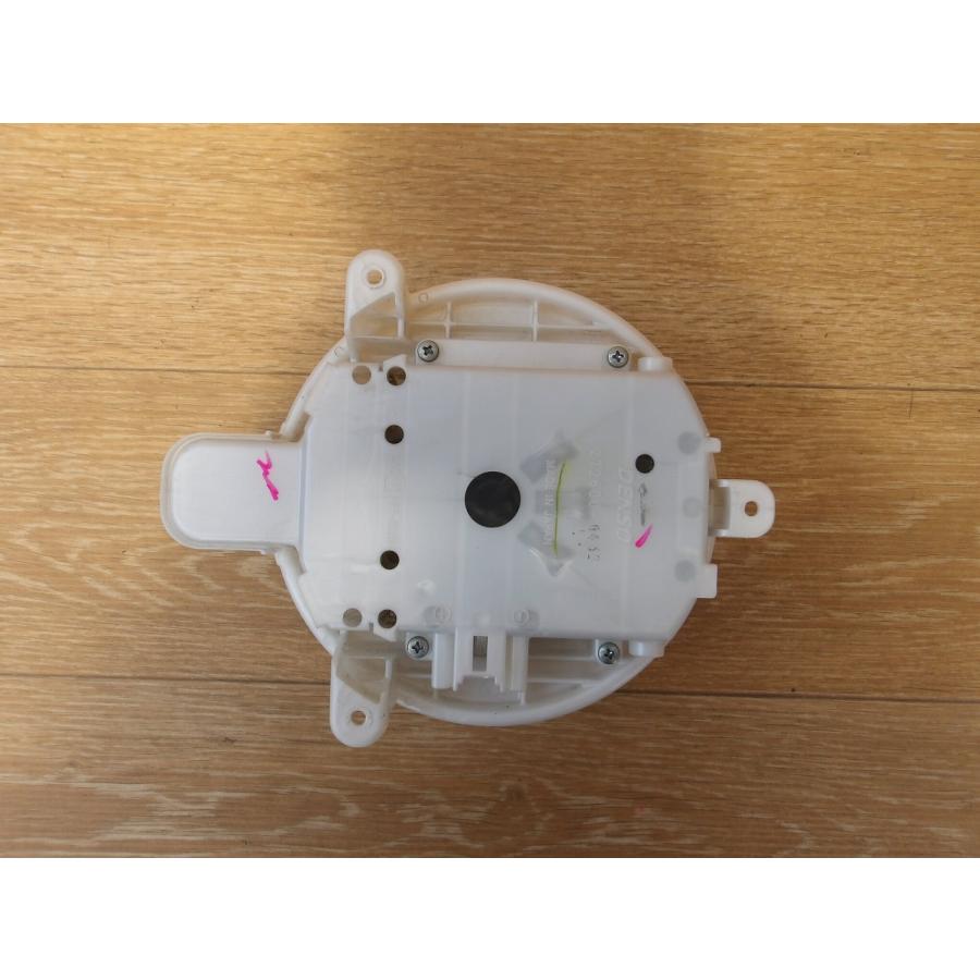 H21 プリウス ZVW30 ヒーターモーター/ブロアファン |  | 03