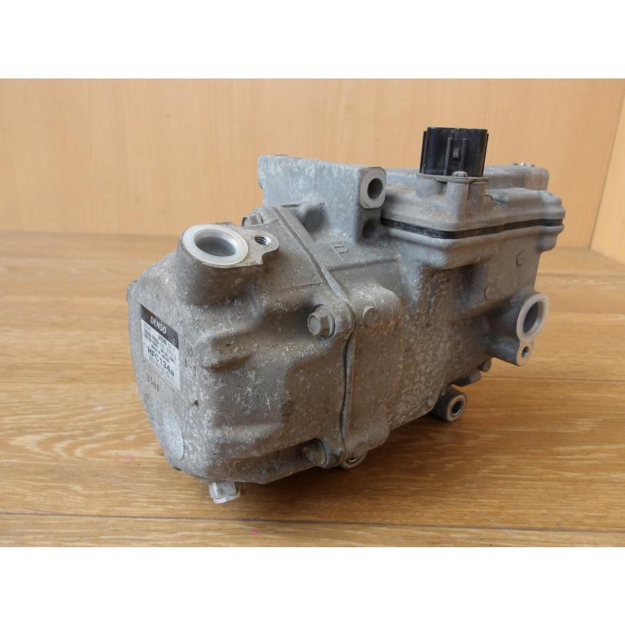 H21 プリウス ZVW30 エアコンコンプレッサー/ACコンプレッサー |  | 02