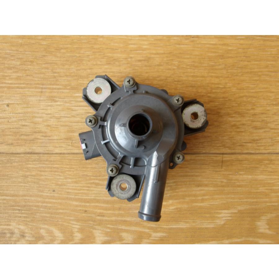 H21 プリウス ZVW30 インバーター用 ウォーターポンプ |  | 01