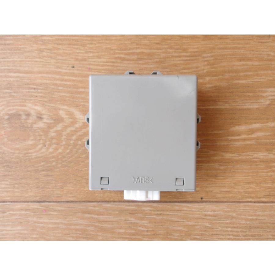 H19 デリカＤ：５ CV5W 4WDコンピューター/4WDコントロールユニット |  | 02