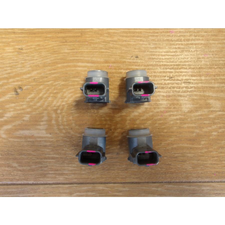 H27 スカイライン YV37 リアバンパーセンサー4点 |  | 01