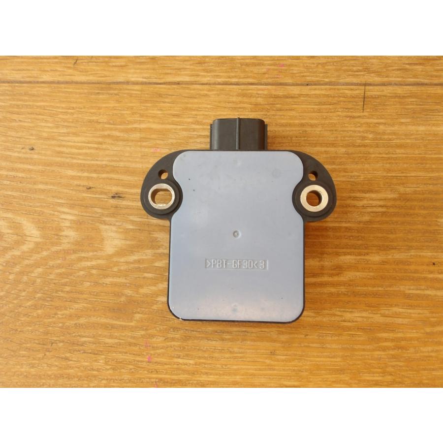 H23 エルフ NHR85AN ヨーレートセンサー/Gセンサー/グラビティセンサー |  | 02